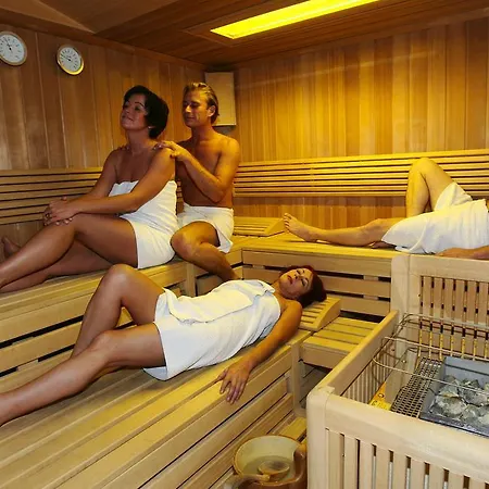 瓦兹和美瑞驰酒店 酒店 4*